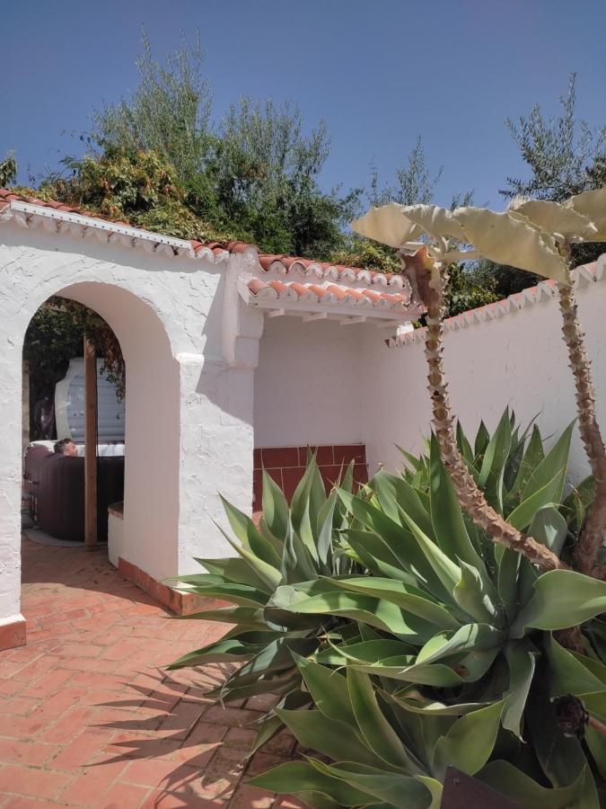 מלון Periana One Life Malaga Retreat מראה חיצוני תמונה